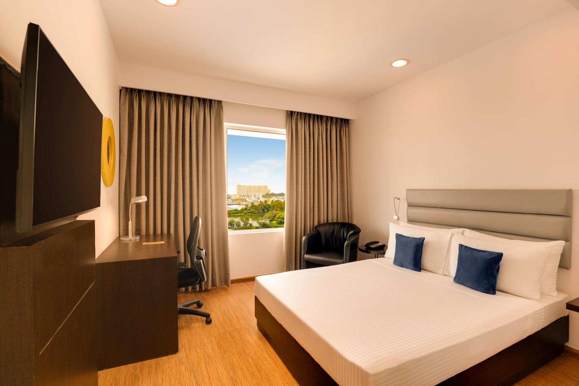 Keys Select By Lemon Tree Hotels, Hosur Road, Bengaluru Eksteriør billede