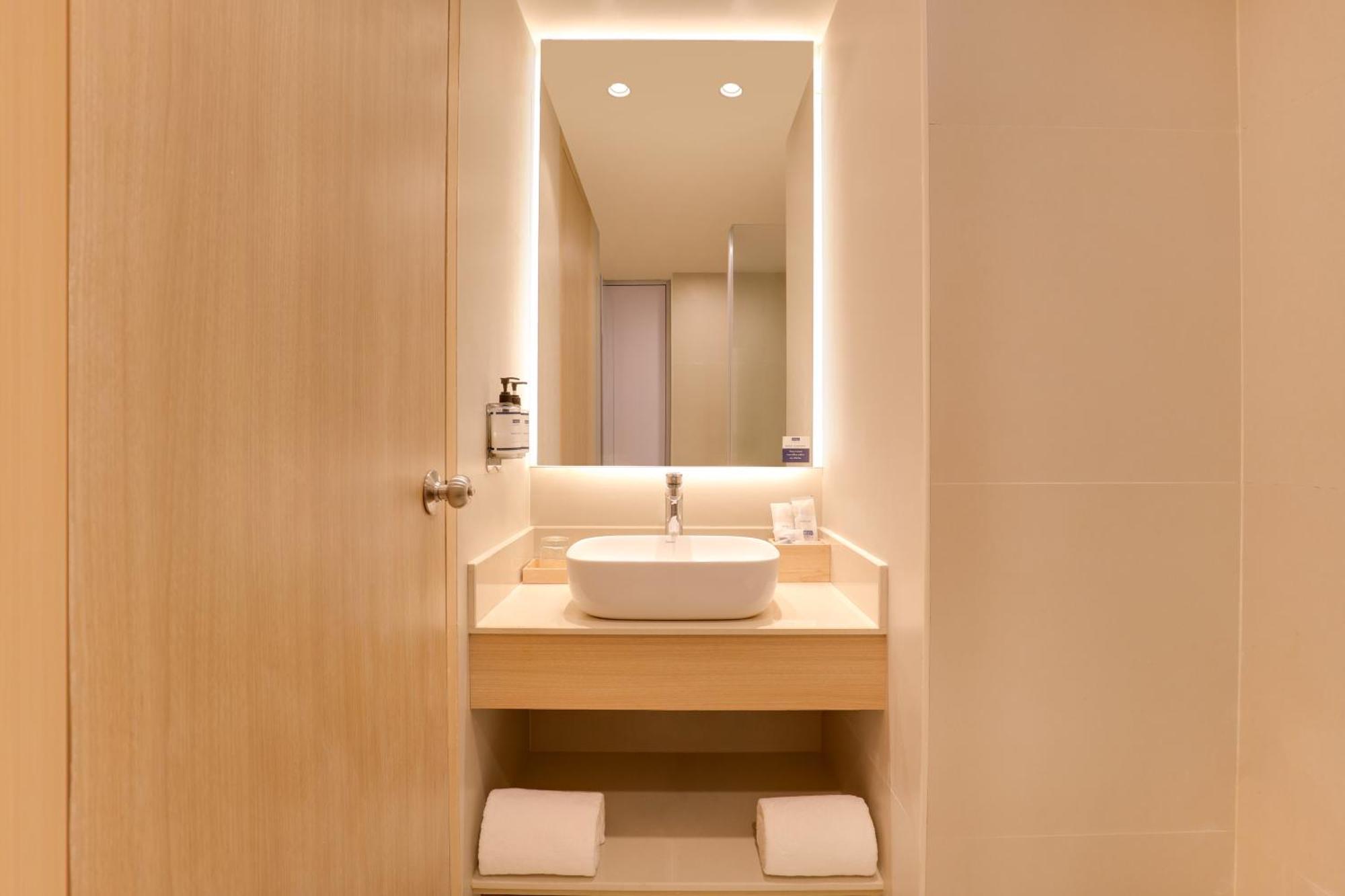Keys Select By Lemon Tree Hotels, Hosur Road, Bengaluru Eksteriør billede