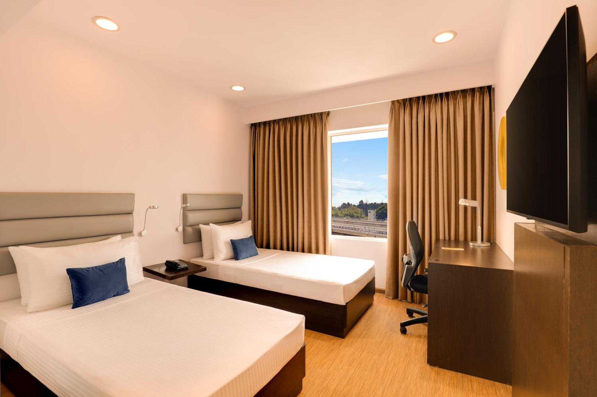 Keys Select By Lemon Tree Hotels, Hosur Road, Bengaluru Eksteriør billede